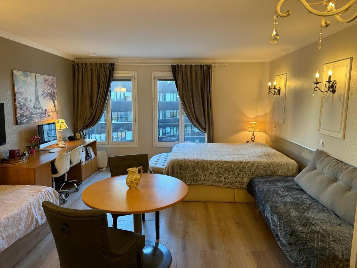 Altamira Aparthotel Issy-les-Moulineaux Exteriör bild